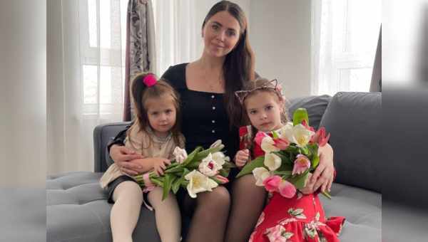 «Красоточка, моя копія!»: Ольга Рапунцель похвалилася голубоглазою дочкою