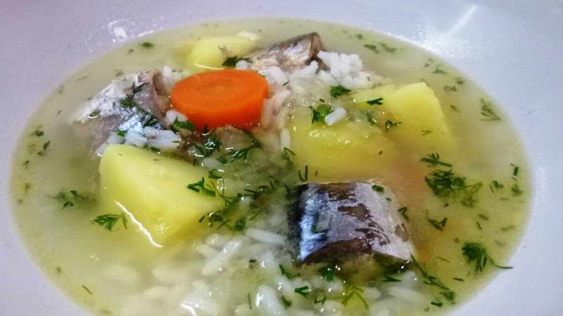 Рибний суп зі свіжої горбуші з рисом