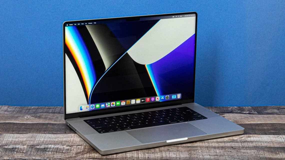 Apple представить 16-дюймовий MacBook Pro в жовтні?