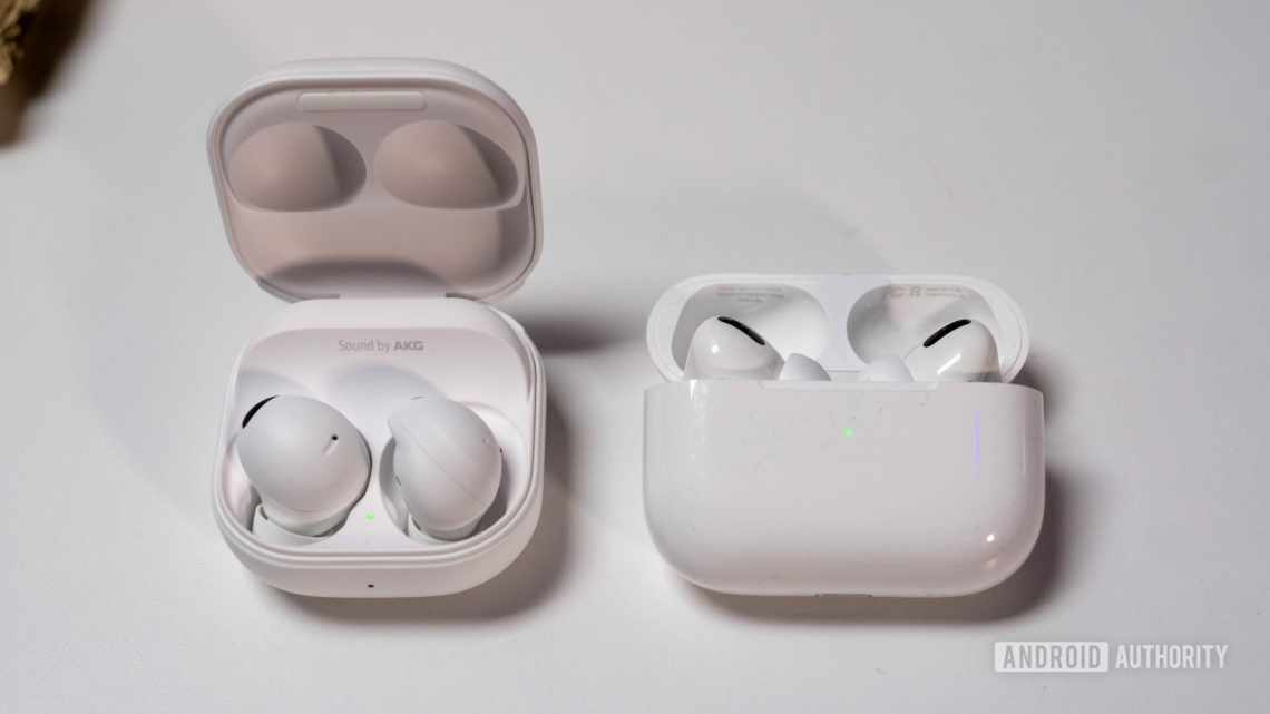 Коли повинні були вийти AirPods 2 насправді і при чому тут AirPods 3