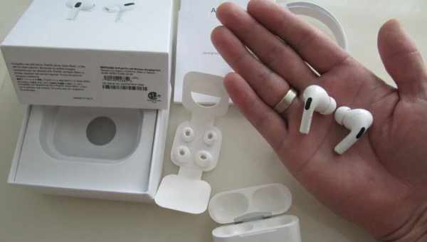 AirPods 3 можуть представити до кінця року. І, швидше за все, це правда