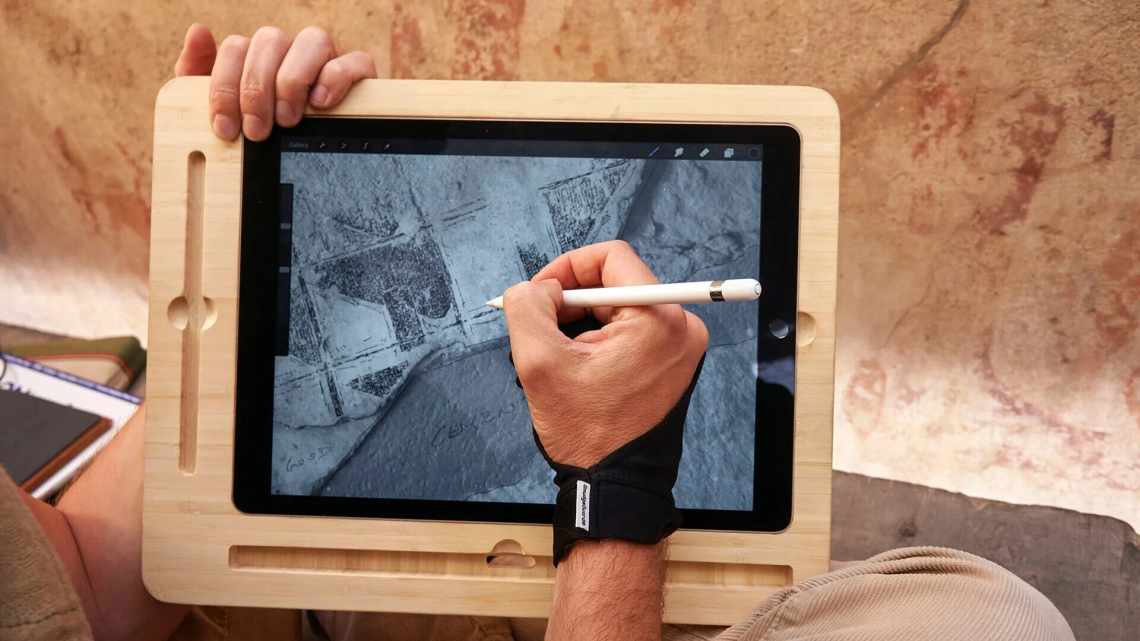 Планшетна історія Apple: від Graphics Tablet до iPad