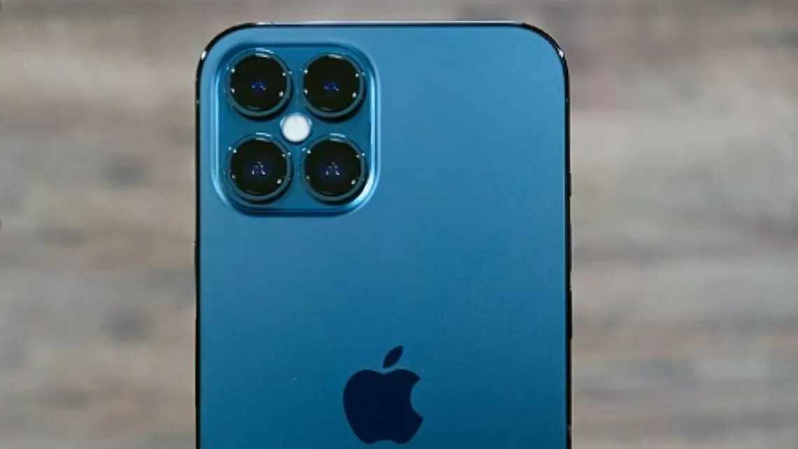 14 років тому представили перший iPhone. Яким він був?