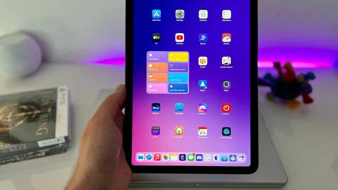 iPad здолав гігантів мобільного ринку