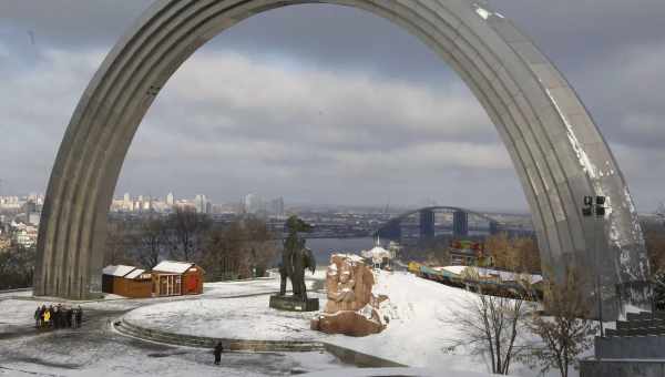 Вертольоти сторазово розгойдали природні арки