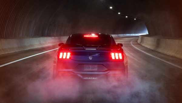 Ford Mustang перетворили на контролер віртуальної реальності