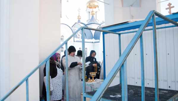 Свята вода викликала у одержимої бісами зупинку серця