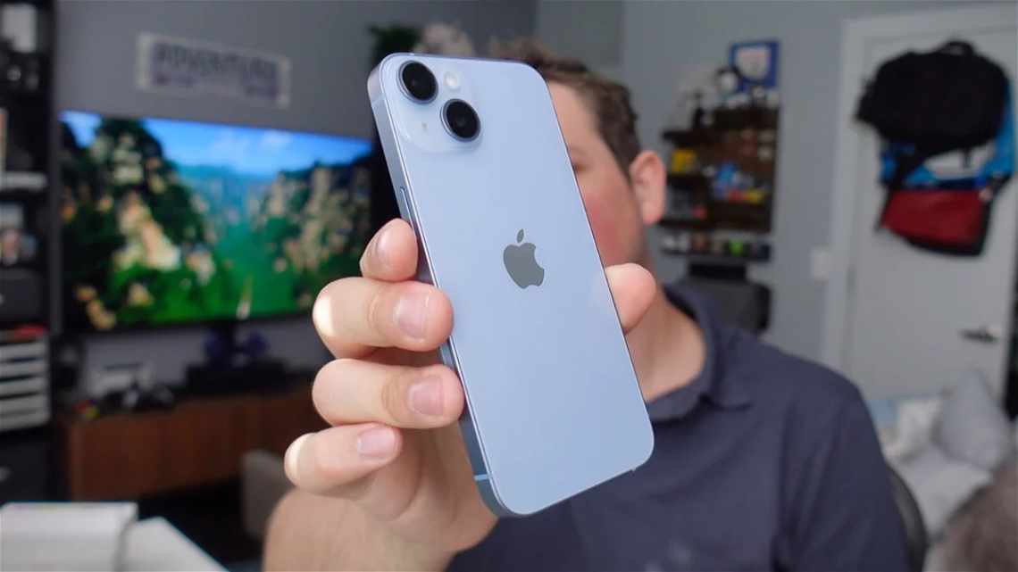 Чому більшість вибирає iPhone 11 замість iPhone 11 Pro