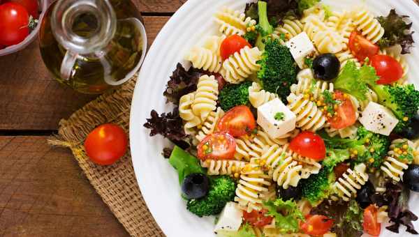 Багаті на вітаміни страви: 5 рецептів салату з буряка і моркви